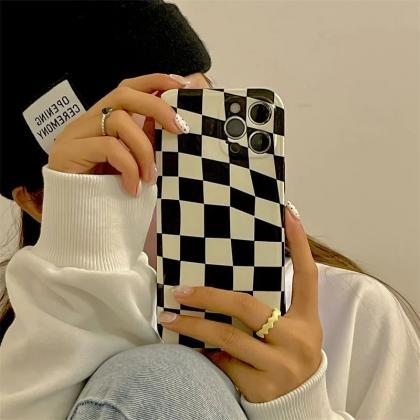 Checkerboard Pattern Phone Cases For Iphone Models on Luulla
