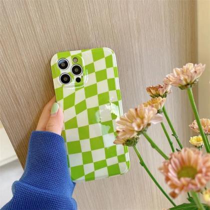 Checkerboard Pattern Phone Cases For Iphone Models on Luulla