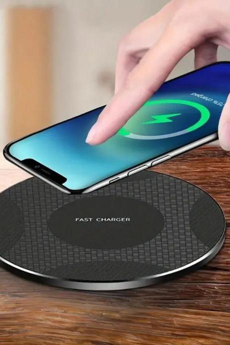 Ultra-slim Wireless Fast Charging Pad For Smartphones